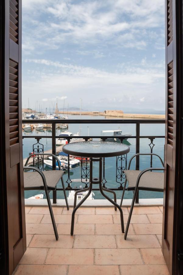 Destino Home Overlooking The Venetian Port Of Chania Hriszí Aktí Haniá Kültér fotó