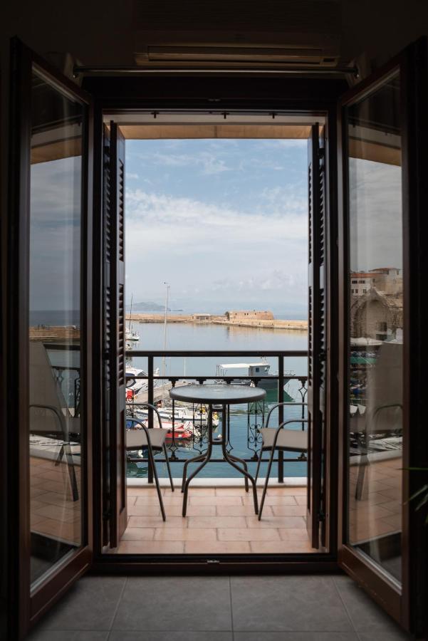 Destino Home Overlooking The Venetian Port Of Chania Hriszí Aktí Haniá Kültér fotó