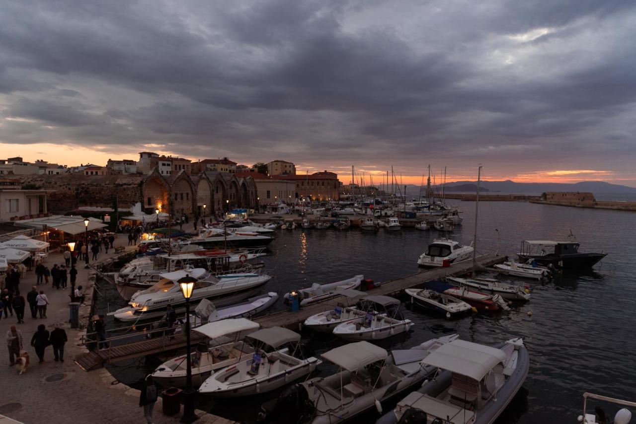 Destino Home Overlooking The Venetian Port Of Chania Hriszí Aktí Haniá Kültér fotó
