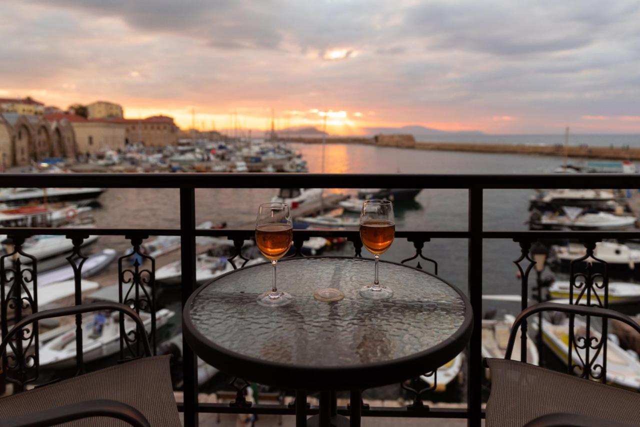 Destino Home Overlooking The Venetian Port Of Chania Hriszí Aktí Haniá Kültér fotó