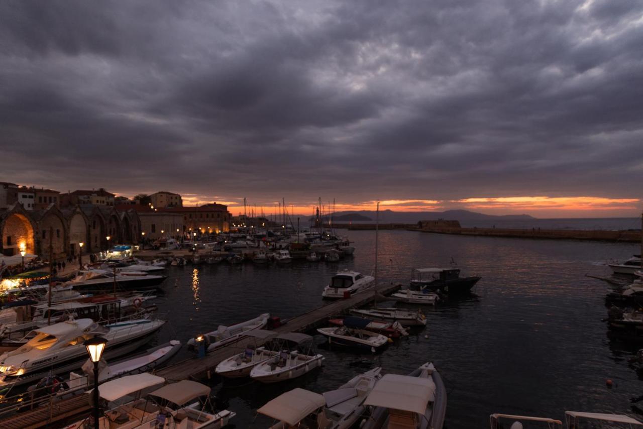 Destino Home Overlooking The Venetian Port Of Chania Hriszí Aktí Haniá Kültér fotó