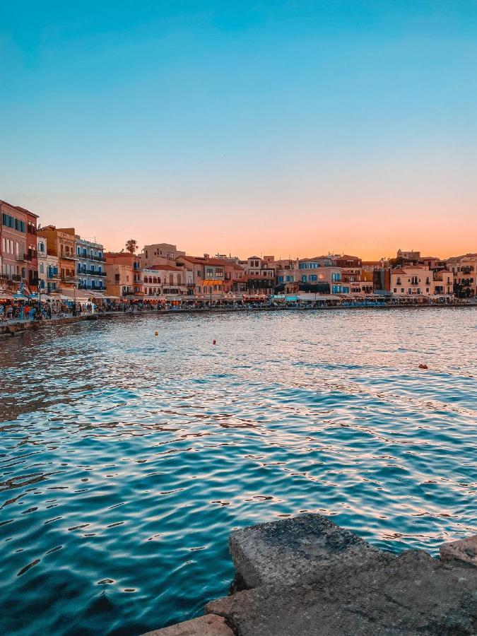 Destino Home Overlooking The Venetian Port Of Chania Hriszí Aktí Haniá Kültér fotó