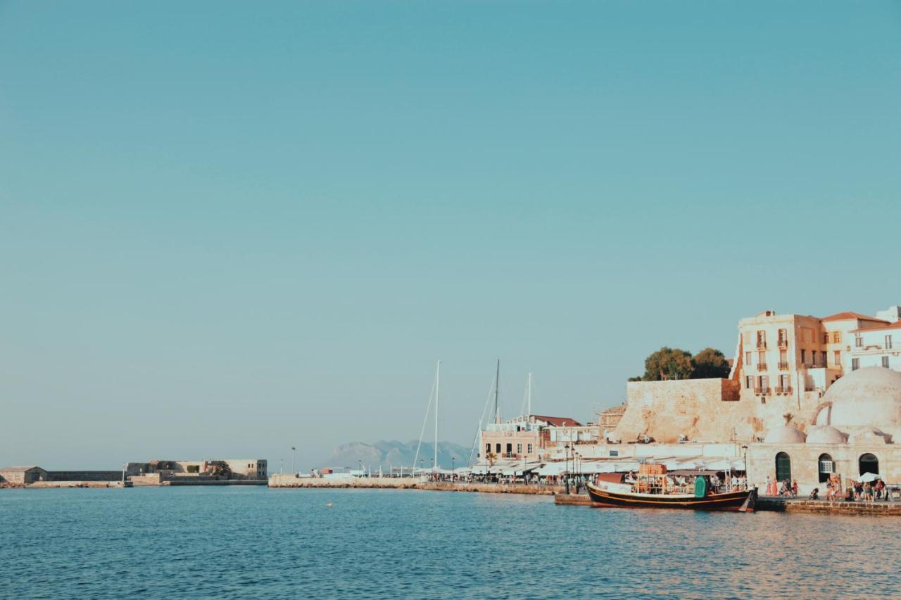 Destino Home Overlooking The Venetian Port Of Chania Hriszí Aktí Haniá Kültér fotó